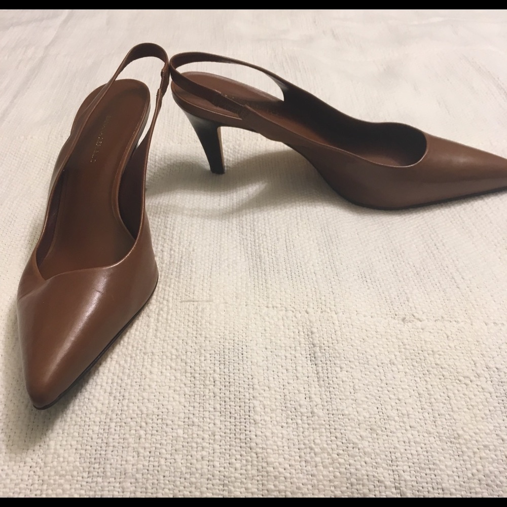 Banana Republic Clean MH Sling size 9, Whiskey